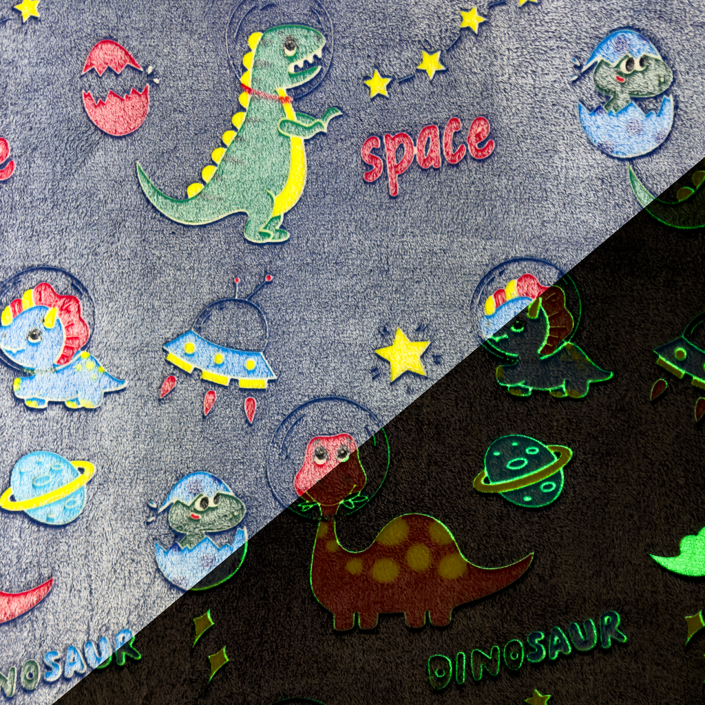 Wellness Fleece svítící ve tmě Dinosauři