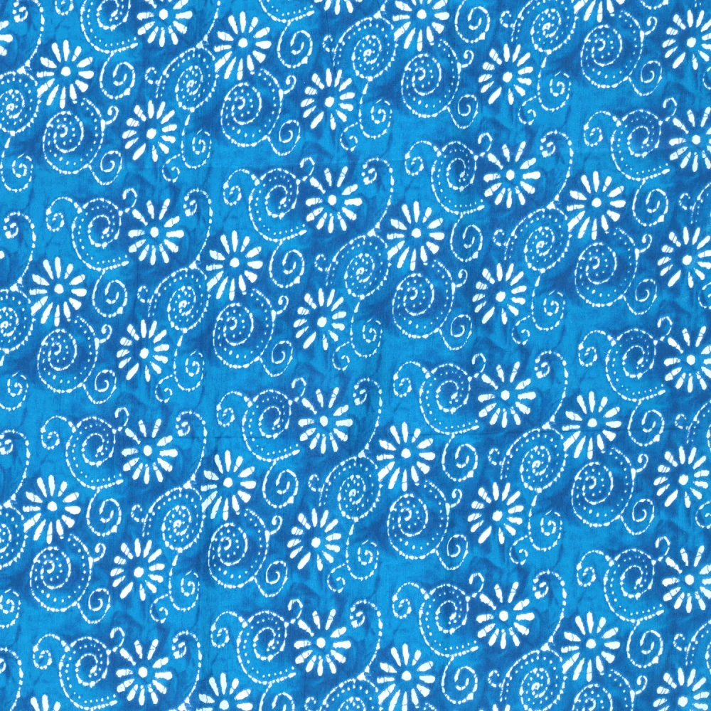 Bavlněný voál modrý batikovaný Kytky