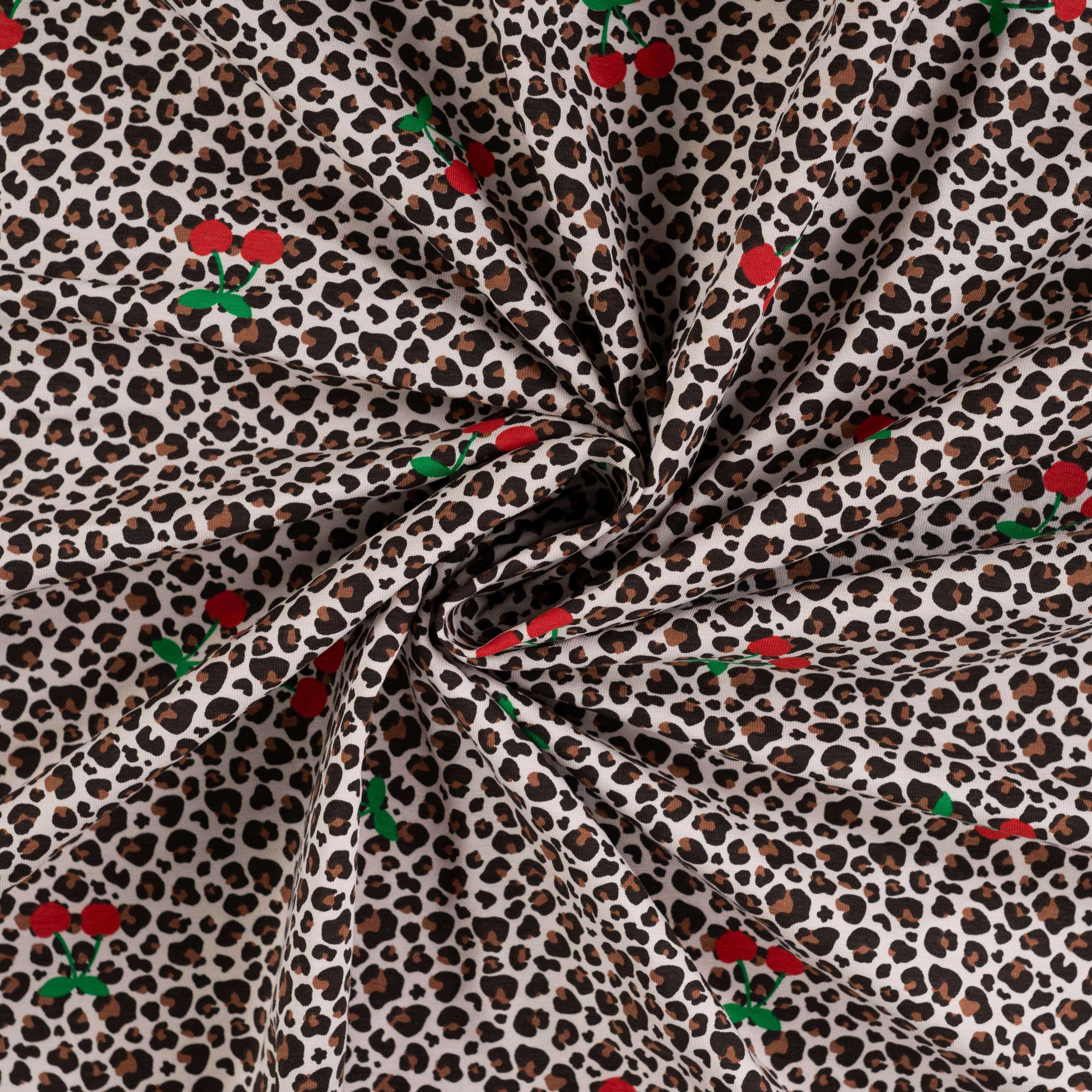 Úplet Leopard a třešně